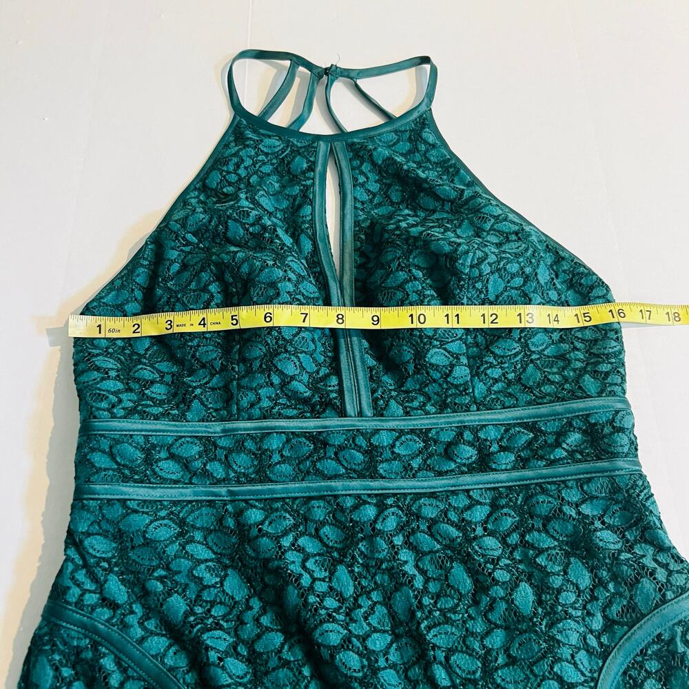 Xscape Lace High Neck Sheath Dress Size 10 Green - Picture 5 of 7